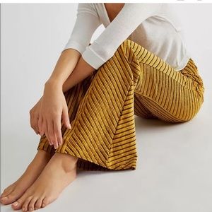 Slim velvet Free People Flares/ Bells Mustard/ Gold small